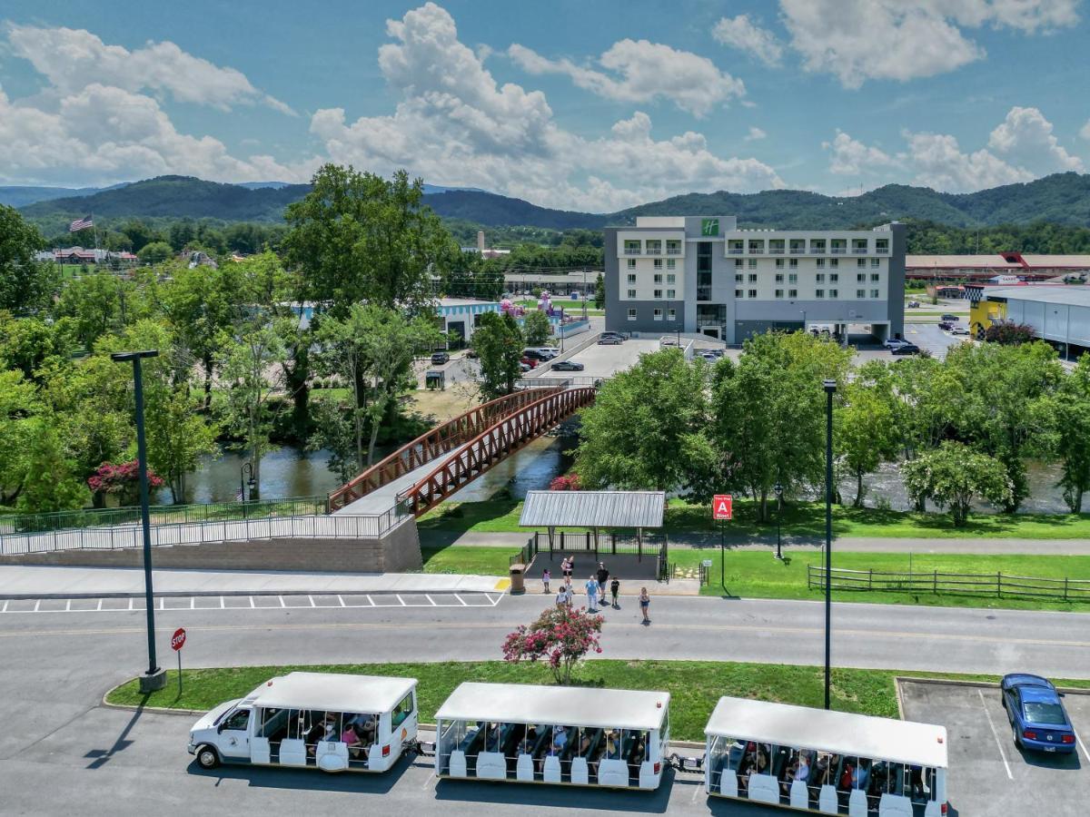 Holiday Inn & Suites Pigeon Forge Convention Center, An Ihg Hotel Extérieur photo