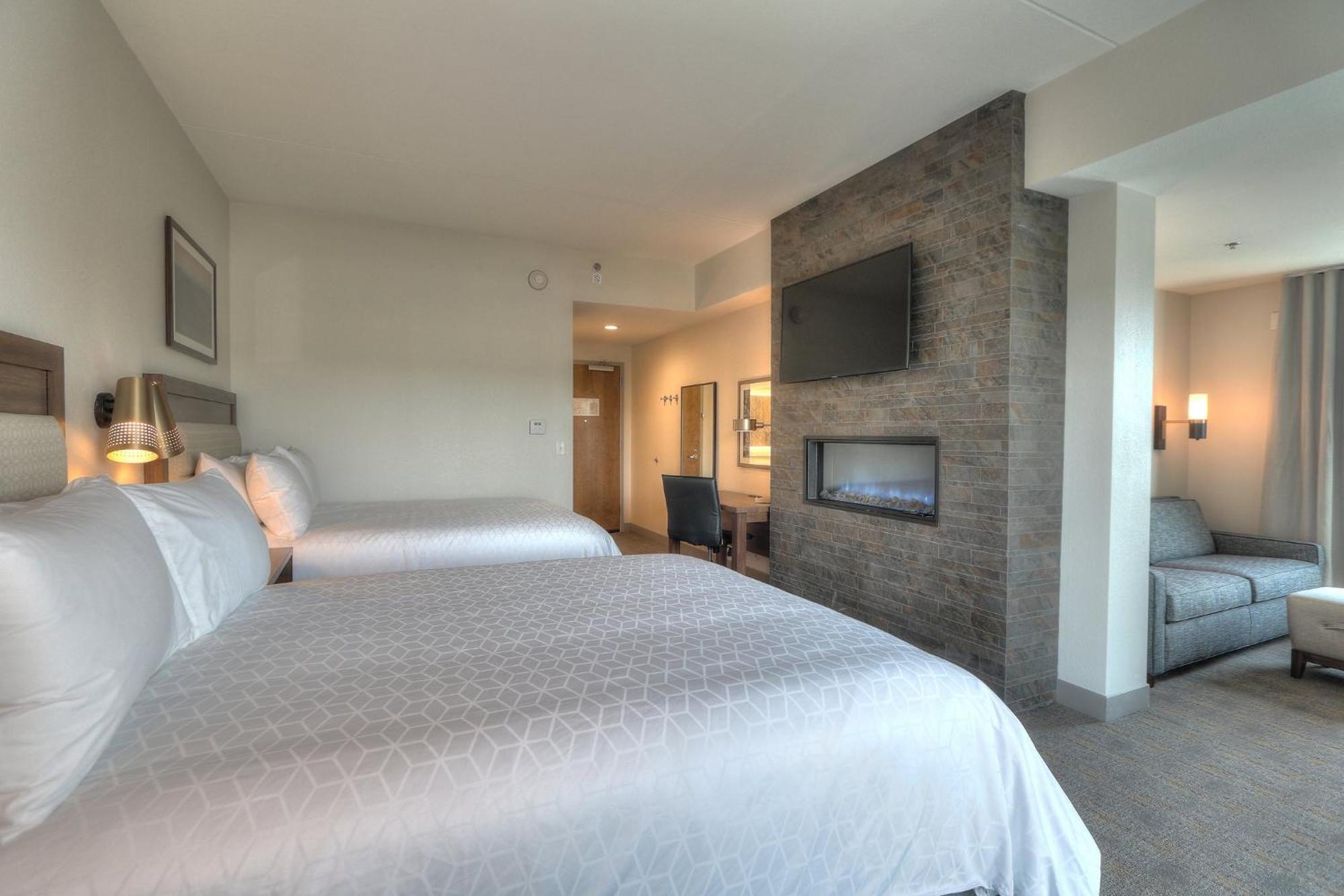Holiday Inn & Suites Pigeon Forge Convention Center, An Ihg Hotel Extérieur photo